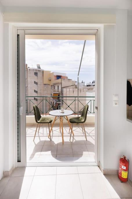 Adorable Sunny Studio With Private Balcony I Athens Exterior photo